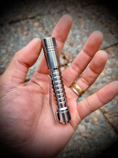 Reylight PineappleVN Mini Ti